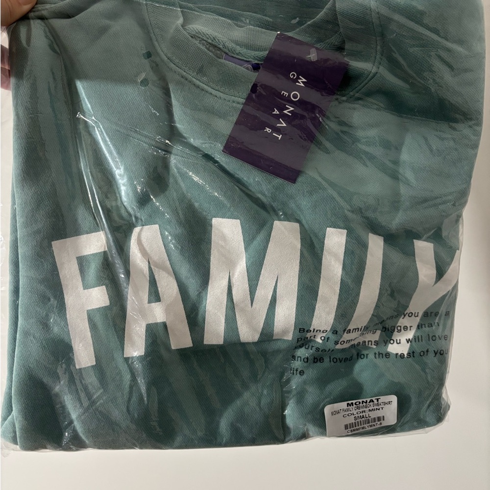 Women’s Monat Family Shirt - Green